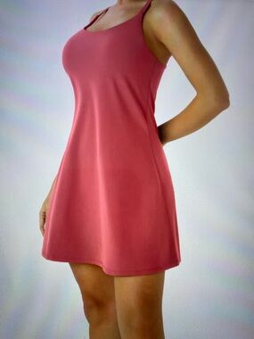 2X.     HALARA PLUSH BACKLESS ACTIVE DRESS